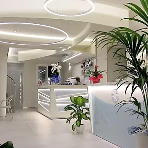 Hermes Сан-Вито-Ло-Капо