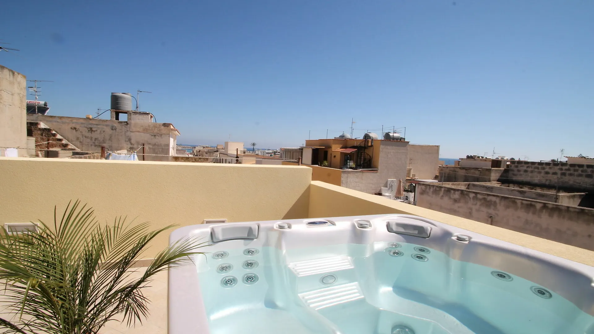 *** Guest house Ayres Del Mar Bed & Breakfast San Vito Lo Capo Italy